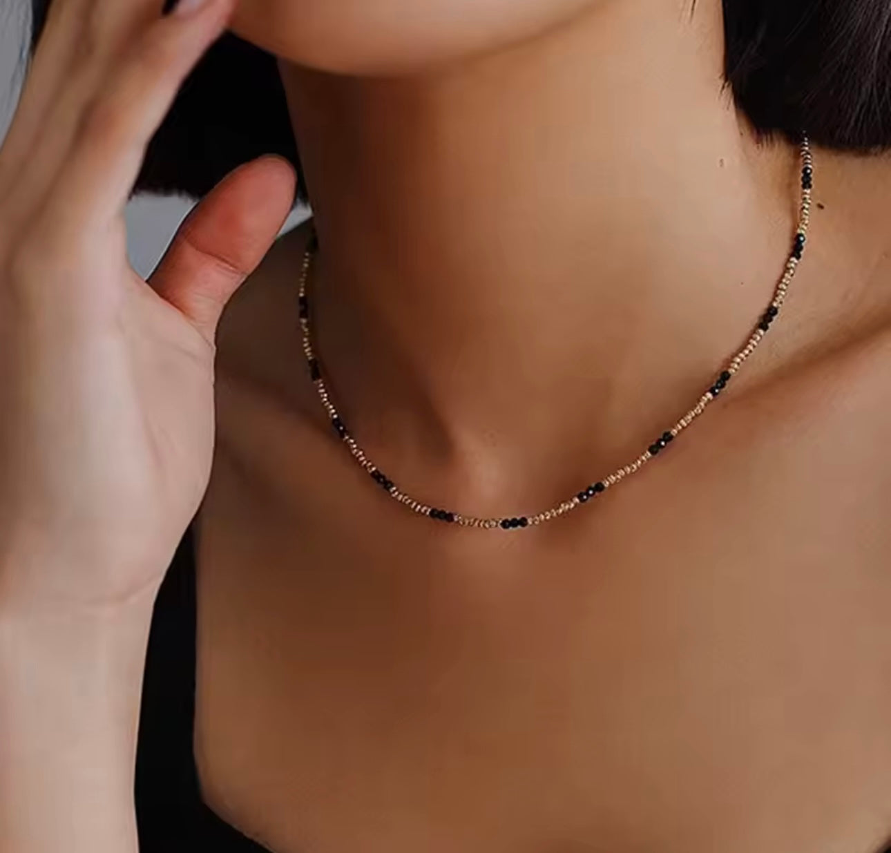 Summer necklace black