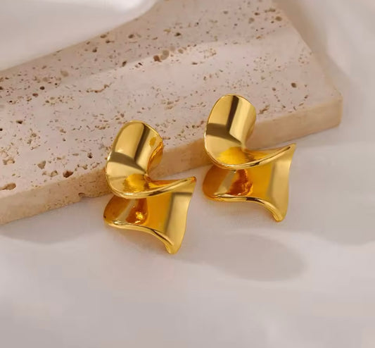 Earrings stainless steel twisters gold