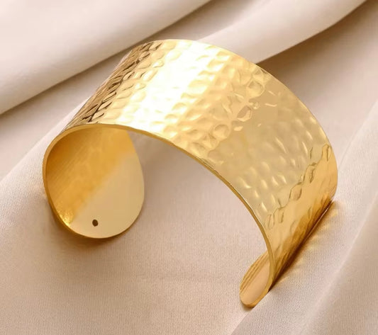 Bracelet stainless steel gold